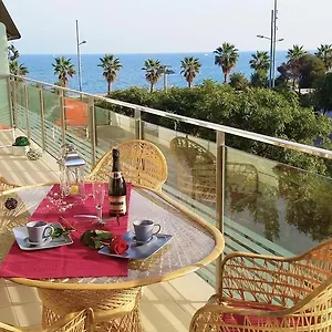 https://apartment-alexandras-beach-2.catalonia-hotels.com