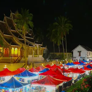https://royal-peacock-boutique.hotelsluangprabang.com