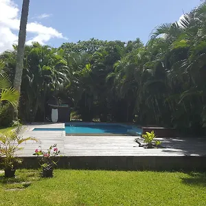 Chalet Manaora, Taravao